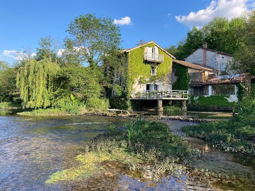 Gîte by the river in the Dordogne - La Gloriette