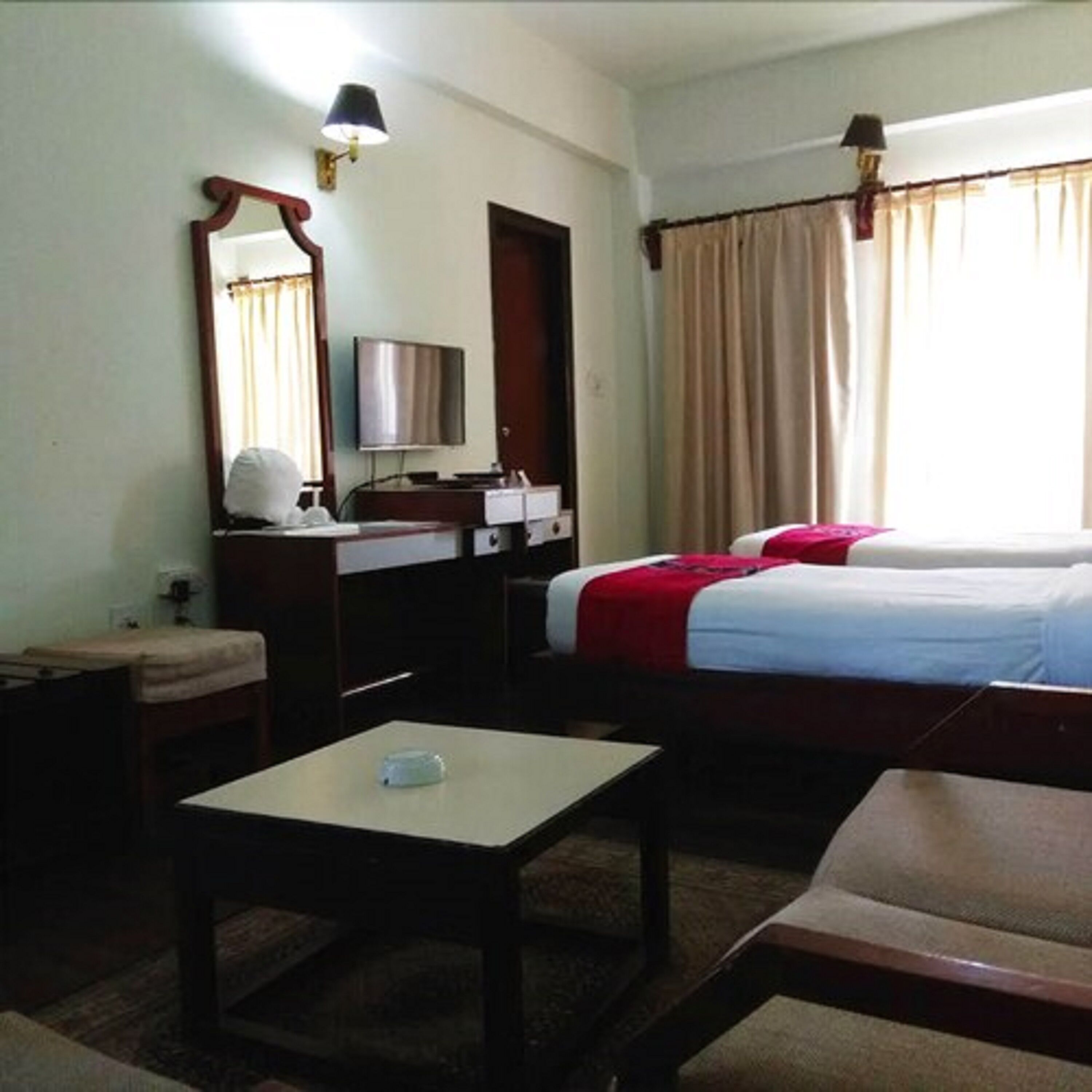 Deluxe Room | Desk, laptop workspace, free WiFi, wheelchair access