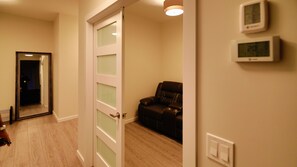 Interior - SPACIOUS NEW EXECUTIVE LUXURY HOME AT THE ORCHARDS (Edmonton)