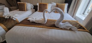 Wifi gratis y ropa de cama