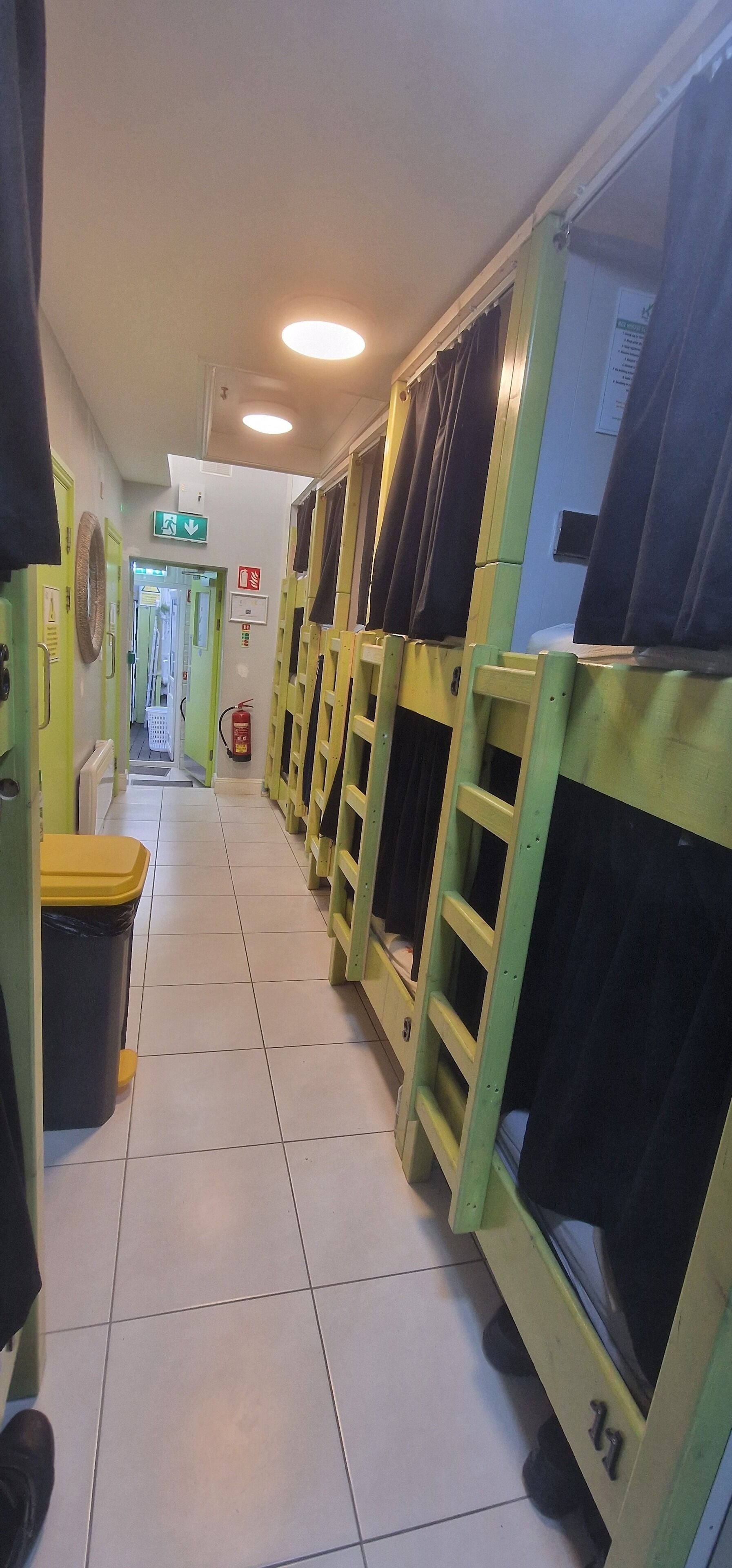 Wi-Fi gratuit, draps fournis