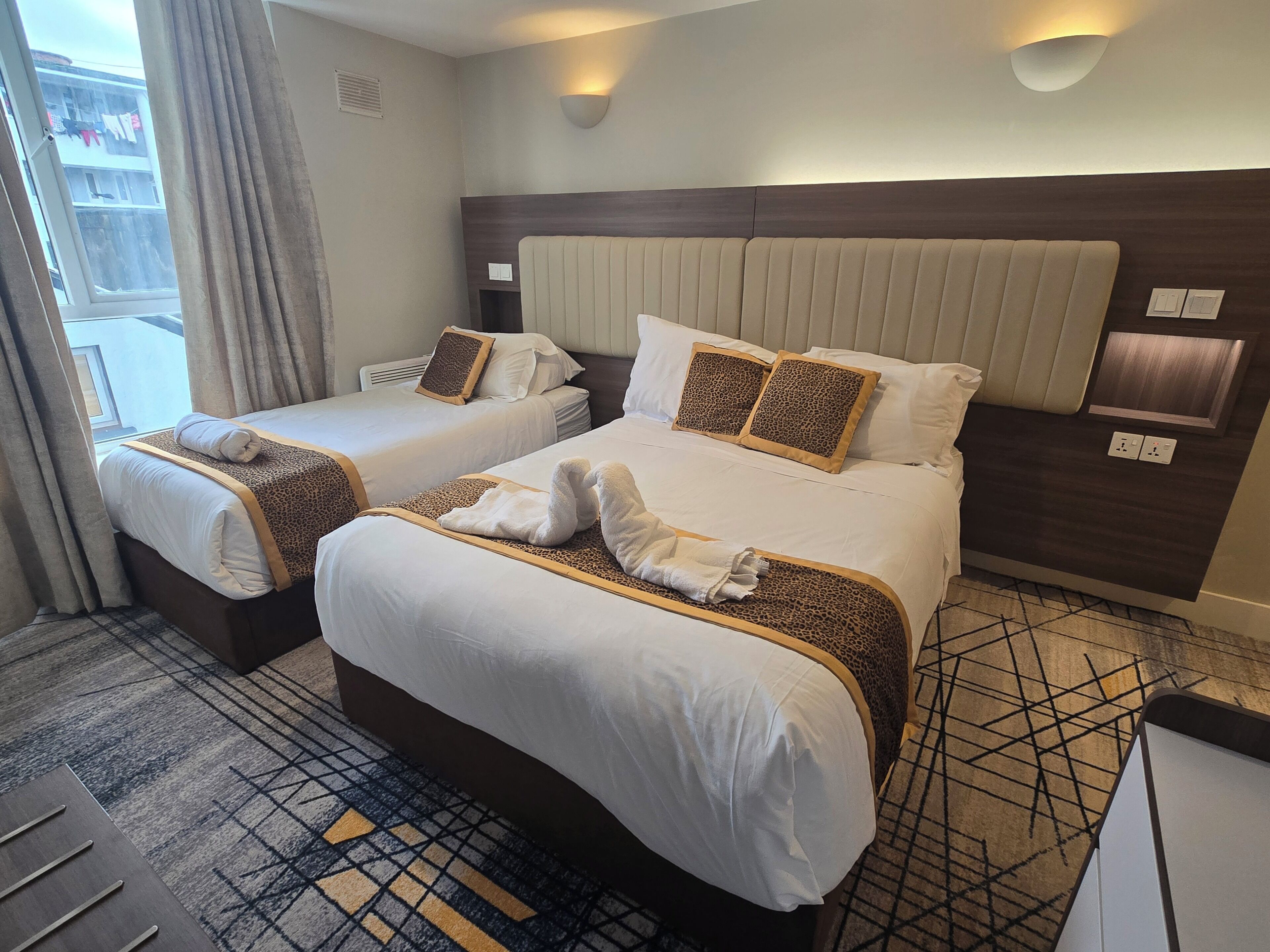 Free WiFi, bed sheets