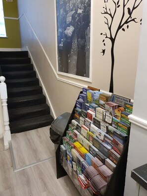 Dormitorio compartido urbano (Sleeps 15) | Servicios de la habitación