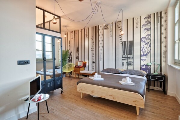 1 chambre, fer et planche à repasser, Wi-Fi, draps fournis