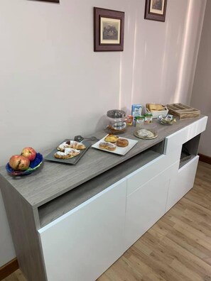 Desayuno bufé gratuito y diario