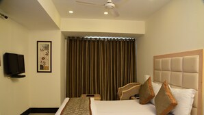Unclassified image, 2 of 8, button - Chanakya Inn (Patna)