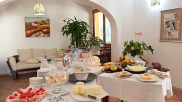 Desayuno buffet incluido todos los días