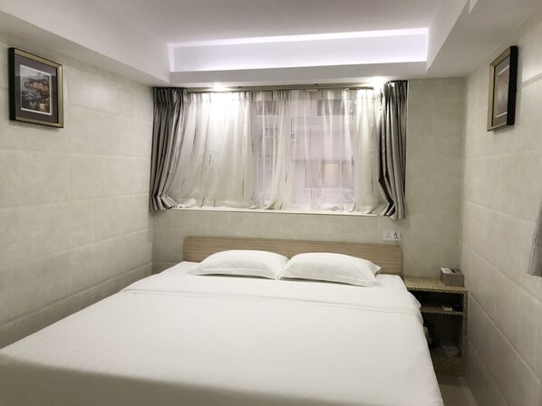 豪華雙人房, 1 張特大雙人床 | 遮光窗簾/窗簾、免費 Wi-Fi、床單