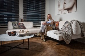 Lobby sitting area - Exclusive Boutique Hotel Lit d'Art (Antwerp)