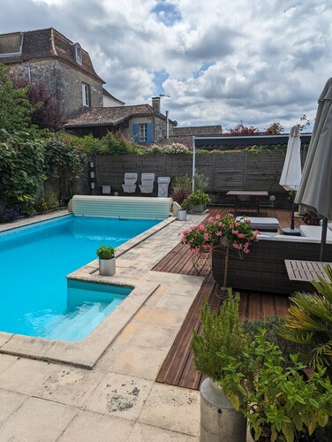 Centre du magnifique Monpazier avec piscine - Rez-de-chaussée 1 chambre