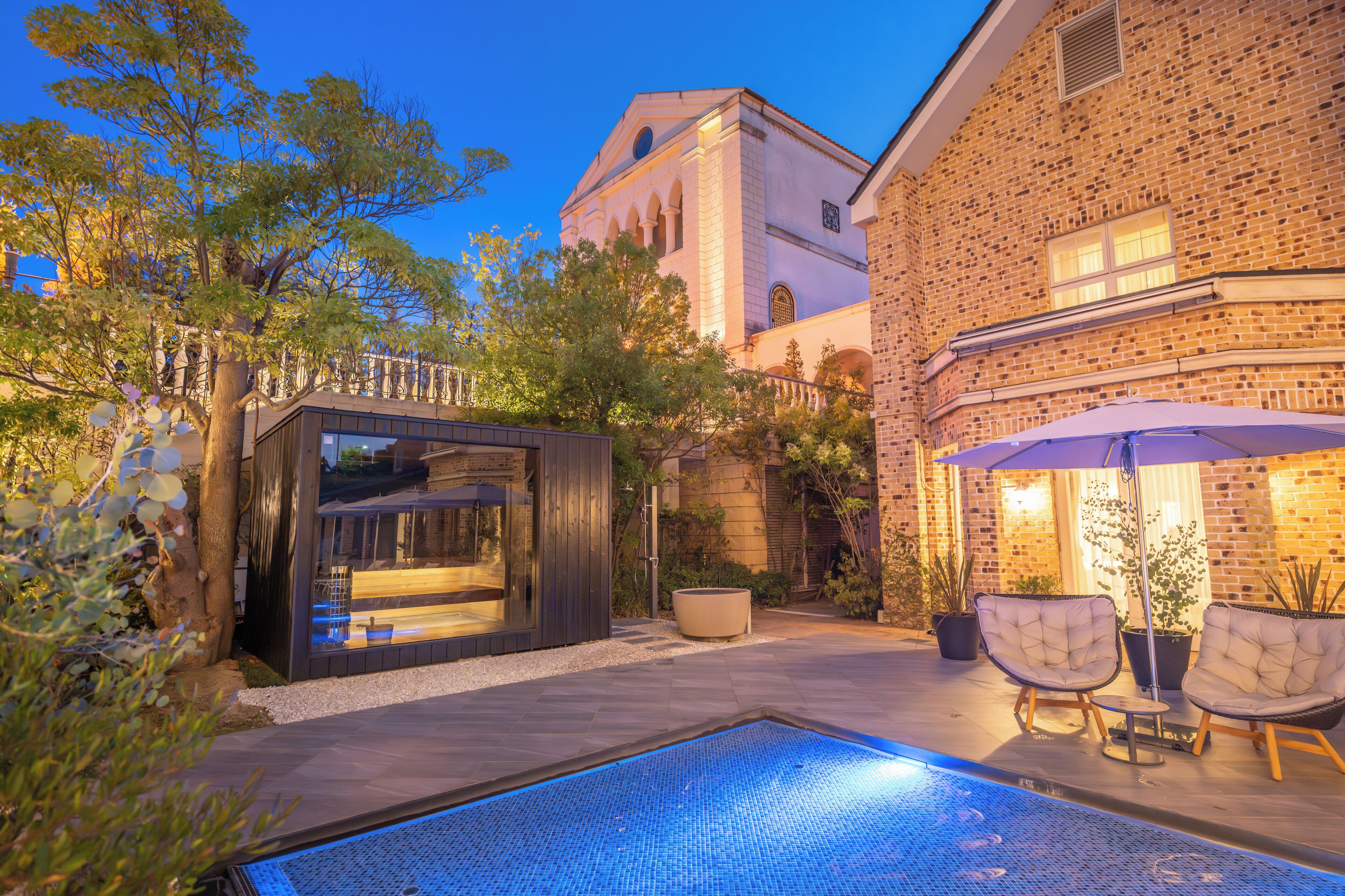 Piscine extérieure (ouverte en saison)