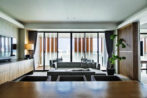 Luxury Suite | 1 bedroom, down comforters, minibar, in-room safe