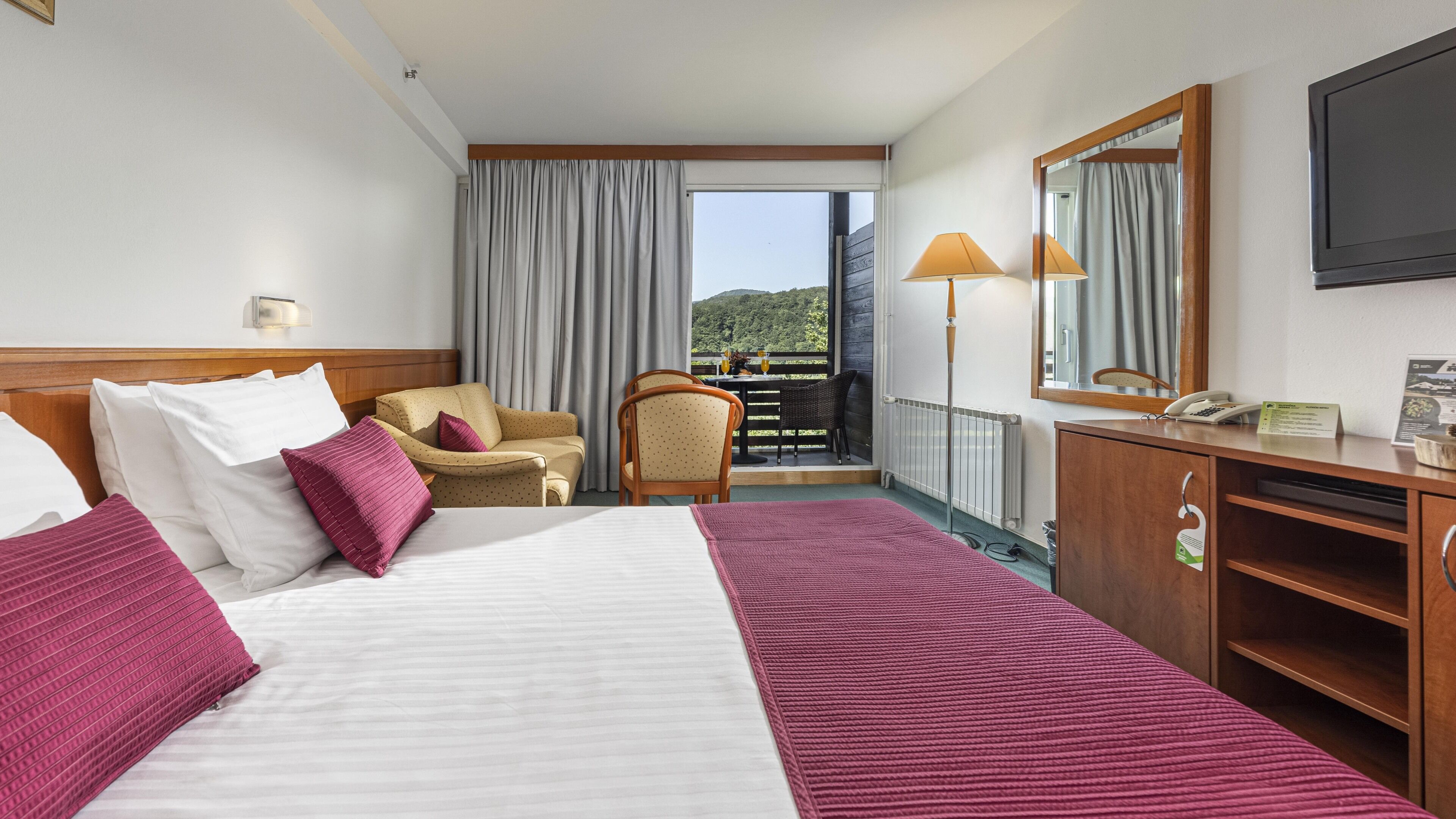 superior double room, lake side, balcony | 1 bedroom, minibar, in-room safe, free wifi