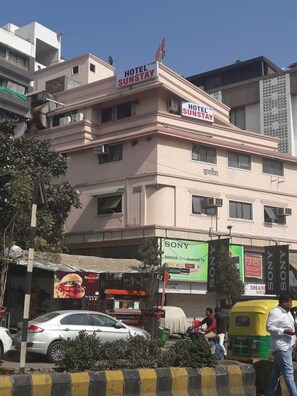 Exterior - Hotel Sunstay (Ahmedabad)