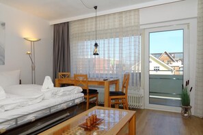 Unclassified image, 3 of 9, button