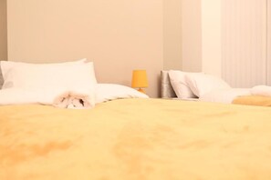 시티 아파트 | 4 개의 침실, 다리미/다리미판, 무료 WiFi, 침대 시트