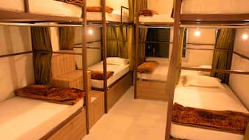 Premium bedding, soundproofing, free WiFi