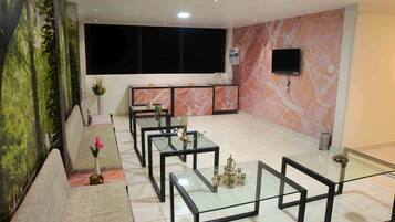 Asrama Umum, Beberapa Tempat Tidur | Teras/patio