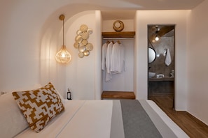 Family Suite, Jetted Tub | Minibar, in-room safe, individually decorated, individually furnished - Allure Breeze Suites (Santorini)