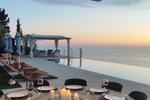 Villa Royal | Matsal