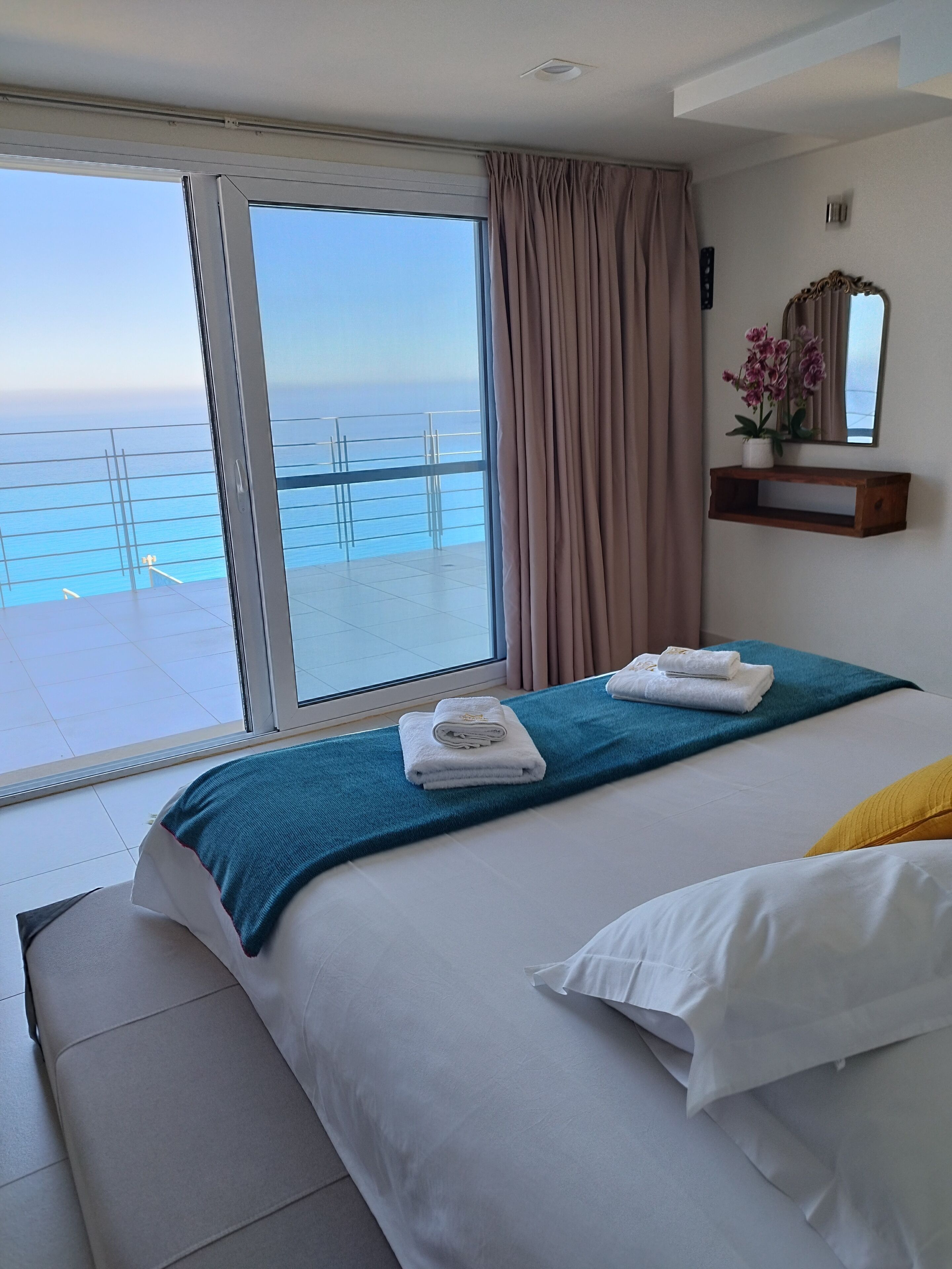 Royal Villa | Egyptian cotton sheets, premium bedding, memory foam beds, in-room safe