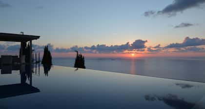 Okeanos Luxury Villas - Resort