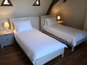 4 bedrooms, iron/ironing board, travel cot, WiFi