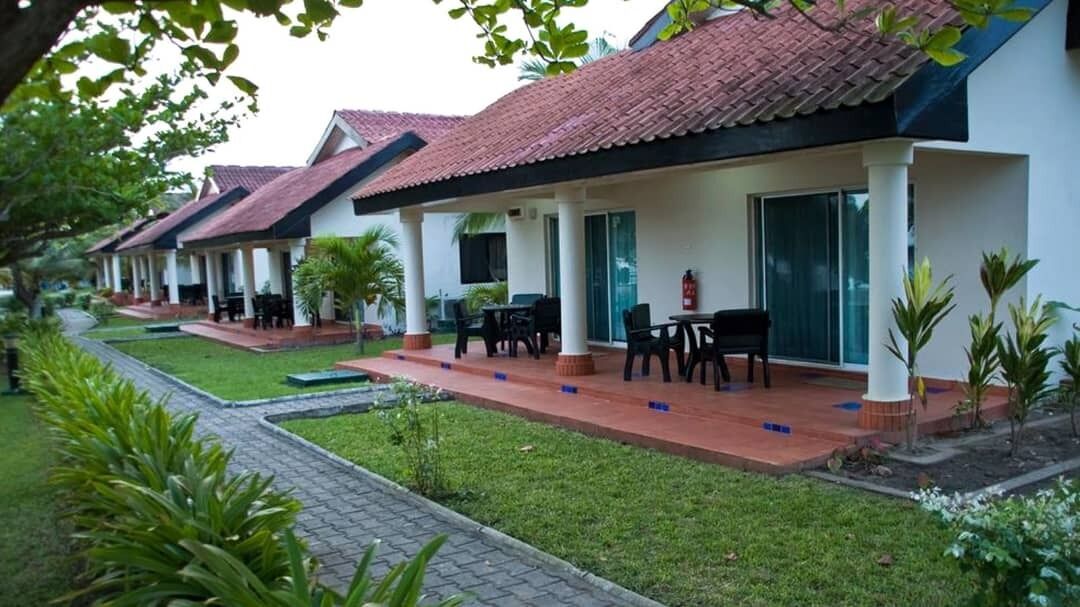 Busia Beach Resort- A Golden Beach Hotel in Busua, Ghana