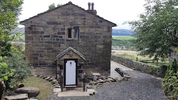 Cottage | Exterior