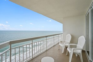 Appart'hôtel, 3 chambres | Enceinte de l’hébergement