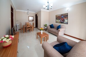 TV - Leonia Apartments, Bukoto - Kampala B2 (Nakawa Division)