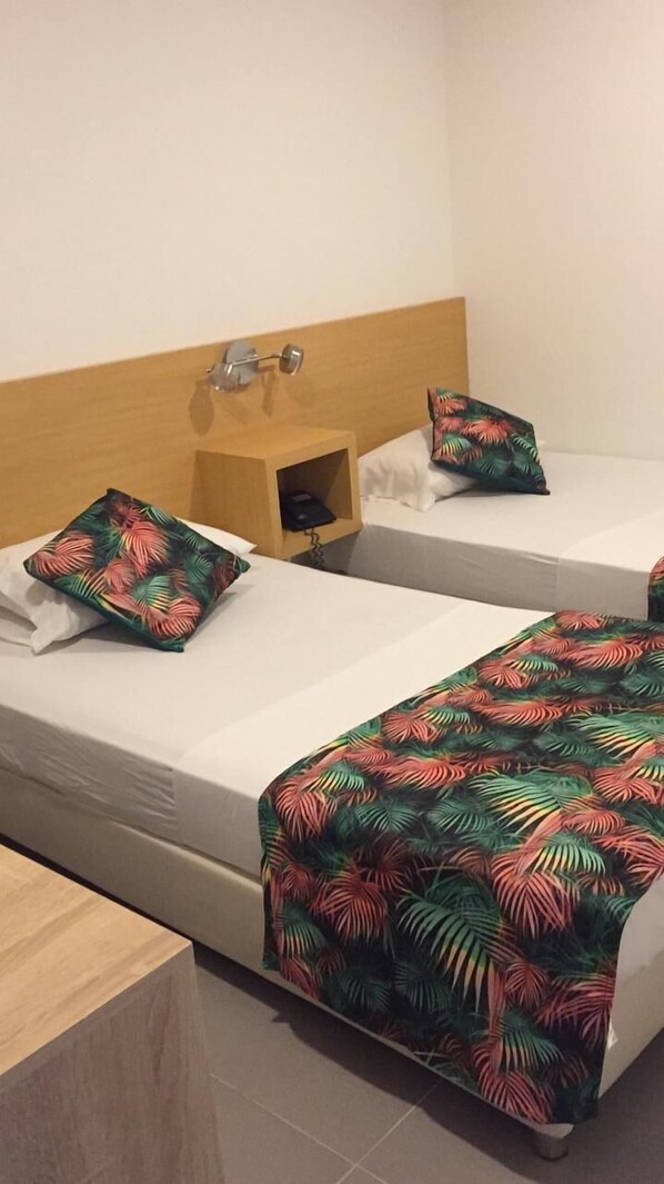 Minibar, individually decorated, individually furnished