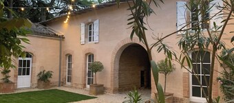 Séjournez dans ce château impeccablement rénové offrant une vue imprenable