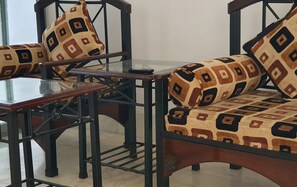 Lobby sitting area - Daon Guest House Dhaka (Dhaka)