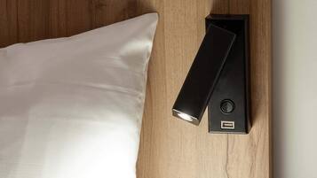 Bureau, Wi-Fi gratuit, draps fournis