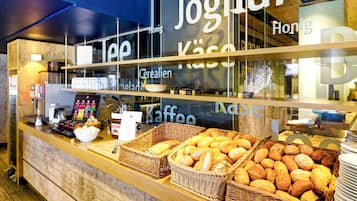 Buffet breakfast on weekends (EUR 11.5 per person)