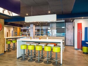 Dining - ibis Berlin Kurfuerstendamm - newly renovated (Berlin)