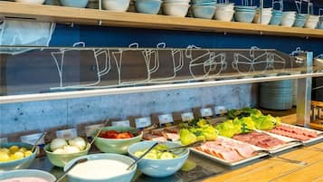 تناول الطعام