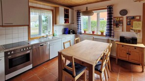 Réfrigérateur, four, plaque de cuisson, lave-vaisselle