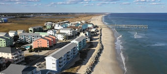 Hidden Gem at Seascapes E Bldg  POOL ! - Carolina Beach, NC.   
Linens Included!