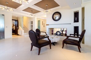 Villa, eigener Pool | Wohnzimmer