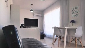 Interior - Independencia 1302 10A by HB (Buenos Aires)