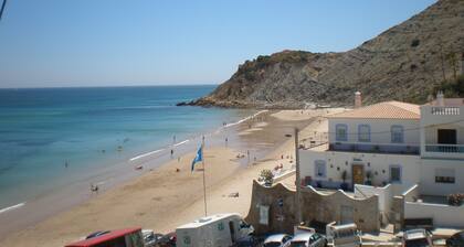 2 bedrooms, 3 bathrooms, AC, Wi Fi, private pool - walk to the beach!