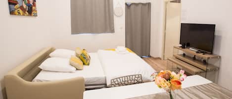 1 bedroom, iron/ironing board, WiFi, bed sheets