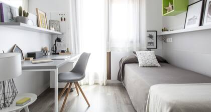 Residencia Universitaria Resa Barcelona Diagonal - Campus Accomodation