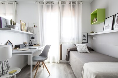 Residencia Universitaria Resa Barcelona Diagonal - Campus Accomodation