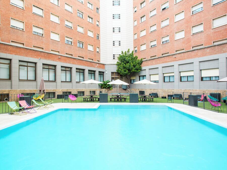 Seasonal outdoor pool