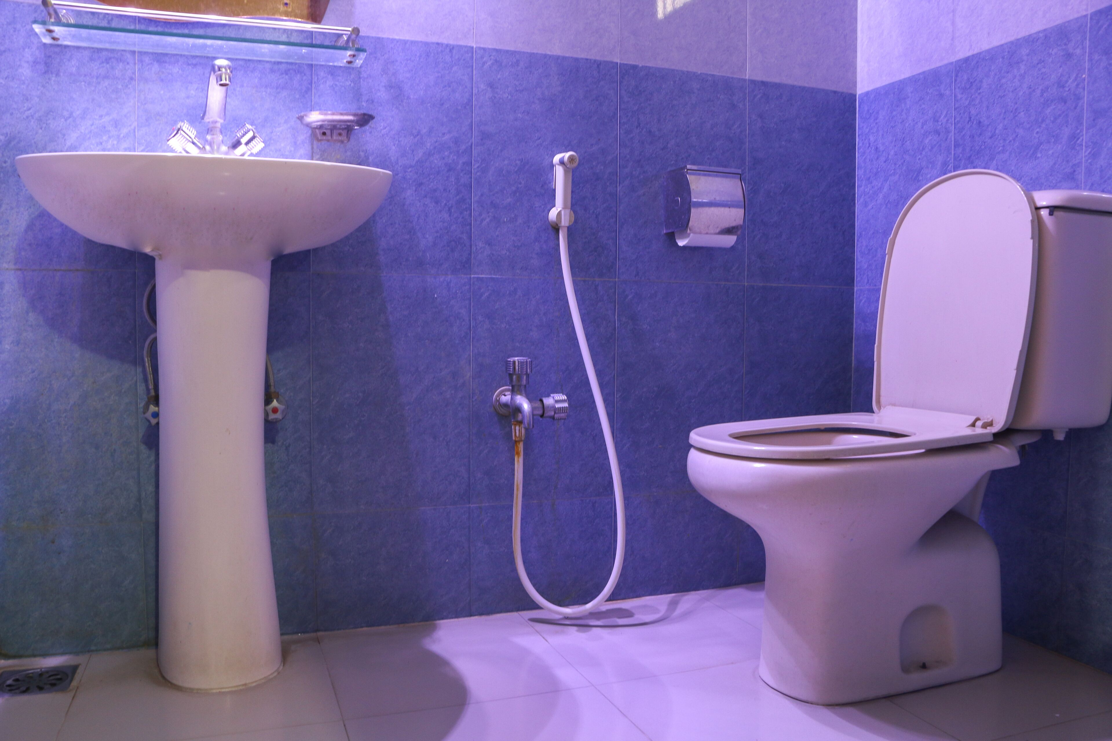 four bed ac | bathroom | free toiletries, towels, soap, shampoo