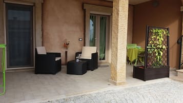 Double Room (Cedro) | Terrace/patio