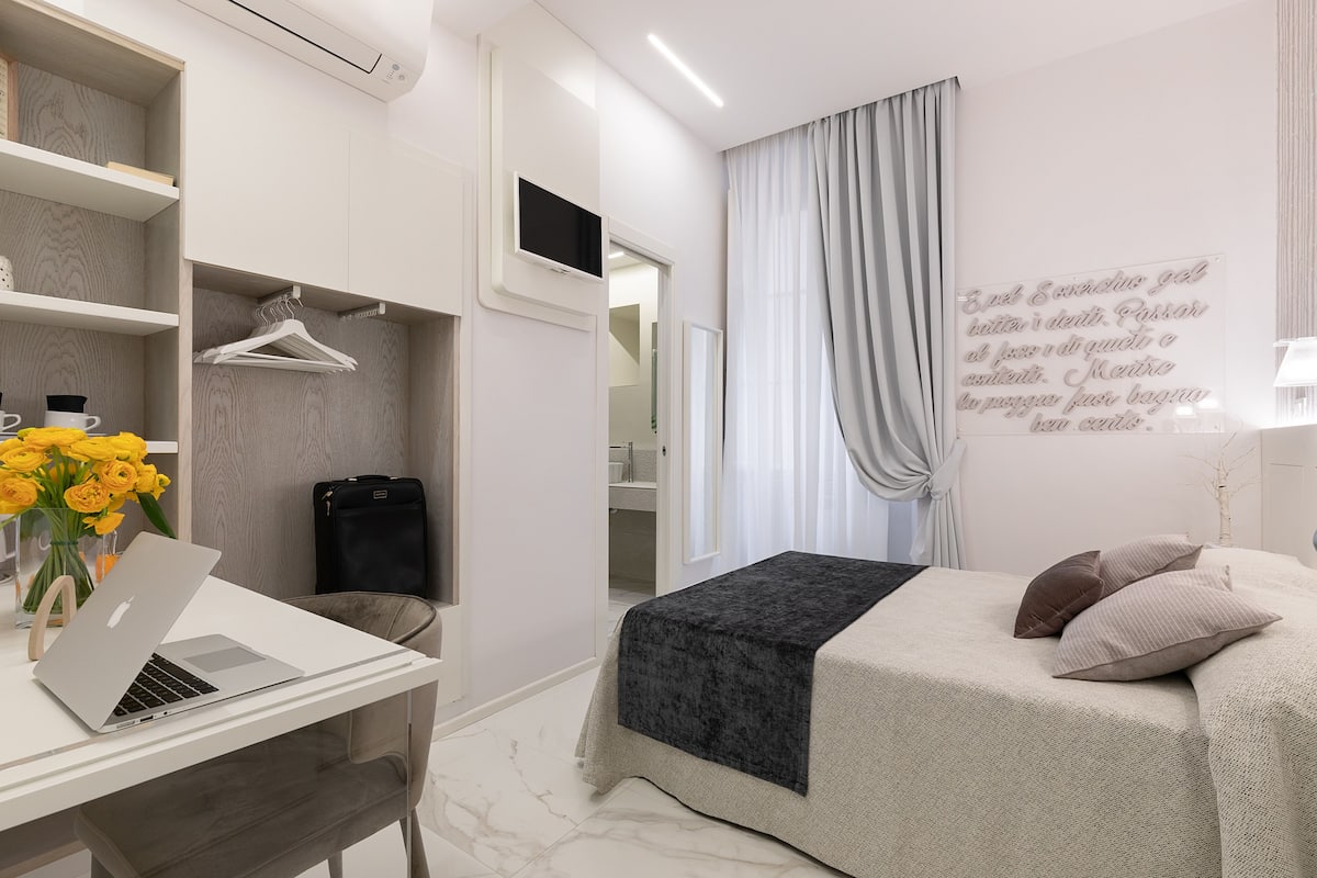 Camera singola (GuestHouse) | 1 camera, con stile personalizzato, con arredamento individuale